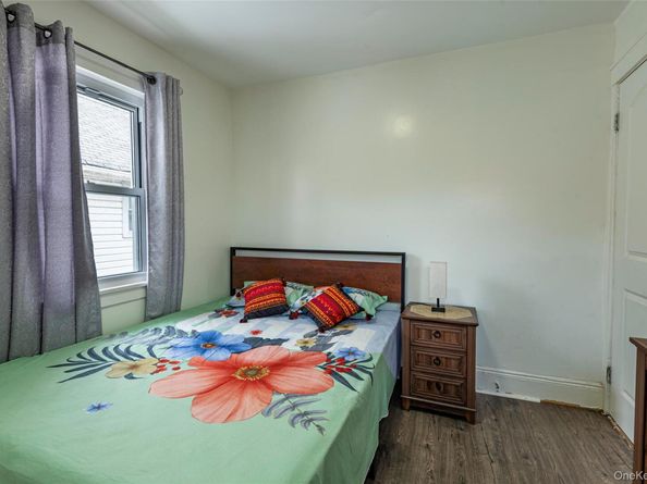 217-27 99 Avenue, Queens Village NY 11429