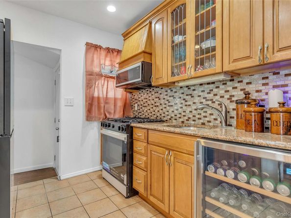 13144 Francis Lewis Boulevard, Laurelton NY 11413