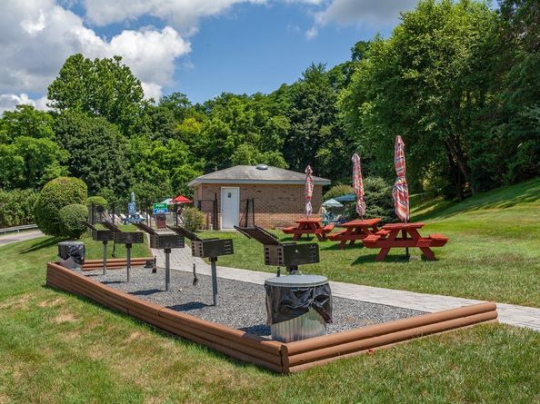 1840 Crompond Road 7B8, Peekskill NY 10566