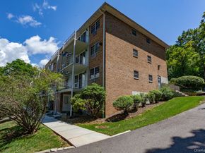 1840 Crompond Road 7B8, Peekskill NY 10566