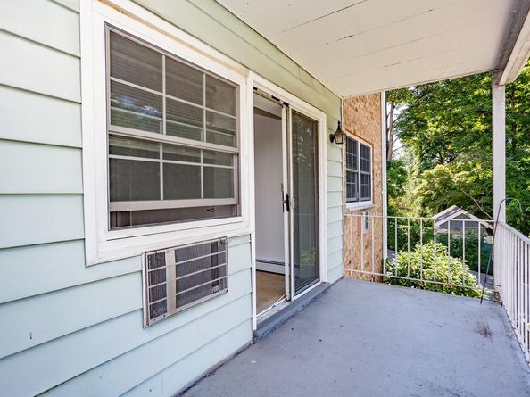 1840 Crompond Road 7B8, Peekskill NY 10566