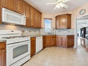 109 Louden Loop, Mount Sinai NY 11766