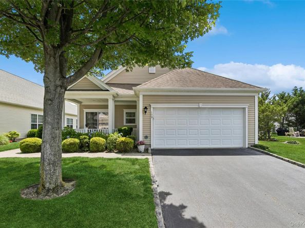 109 Louden Loop, Mount Sinai NY 11766