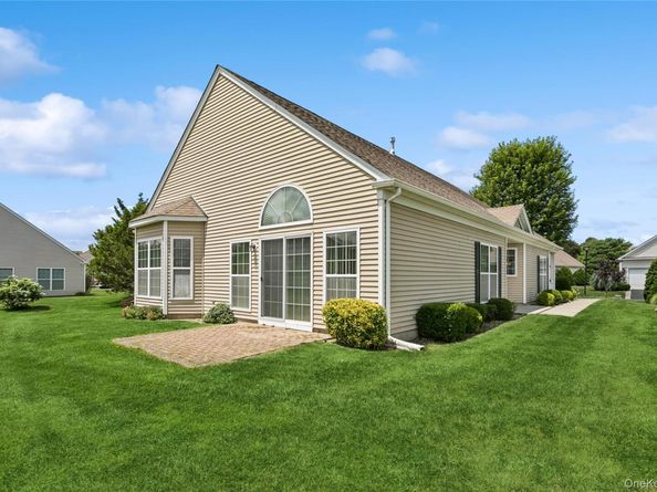 109 Louden Loop, Mount Sinai NY 11766