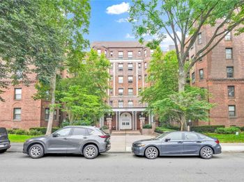 84-51 Beverly Road