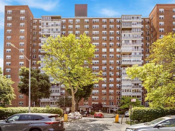 43-10 Kissena Boulevard 15N, Flushing NY 11355