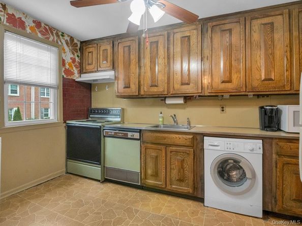 118 Texas Avenue 118, Bronxville NY 10708