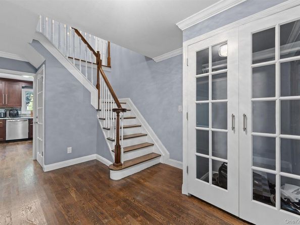 82 Woodview Lane, Centereach NY 11720