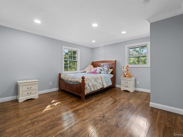 82 Woodview Lane, Centereach NY 11720