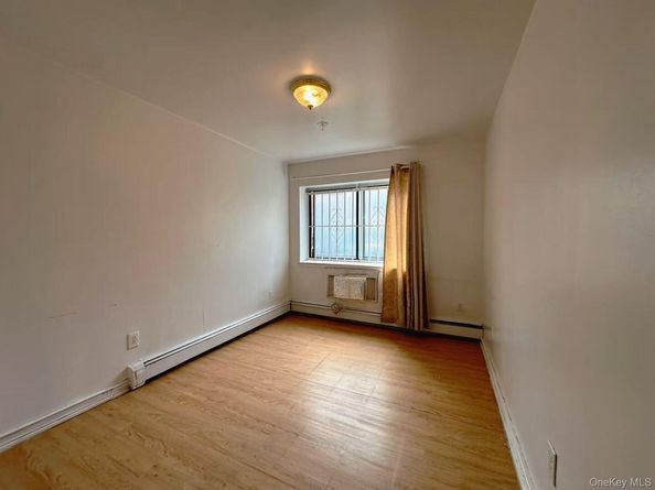 4304 158th Street L4, Flushing NY 11358