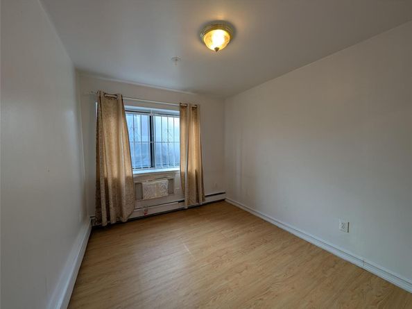 4304 158th Street L4, Flushing NY 11358