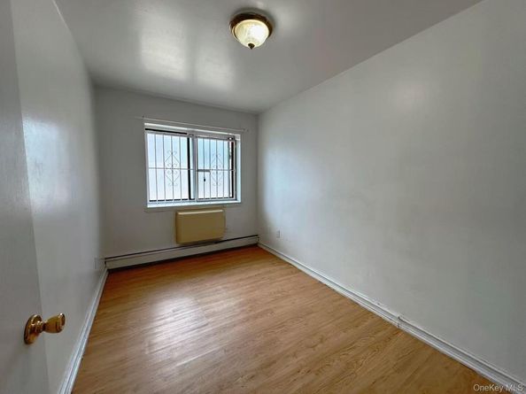 4304 158th Street L4, Flushing NY 11358