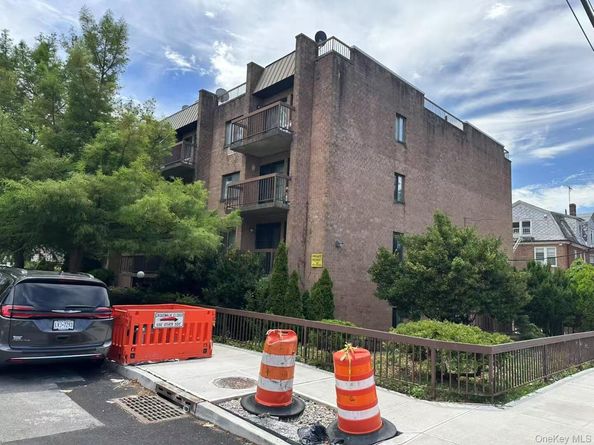 4304 158th Street L4, Flushing NY 11358