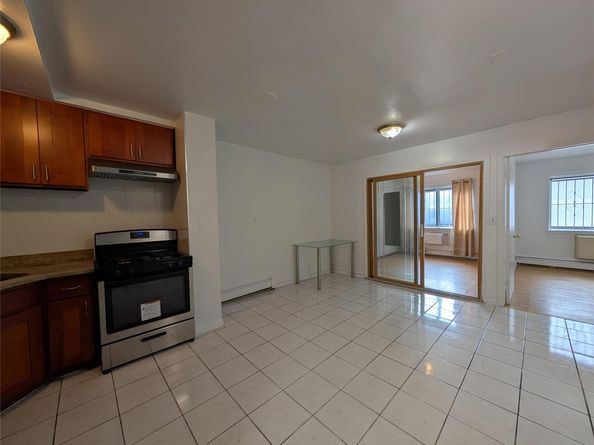 4304 158th Street L4, Flushing NY 11358