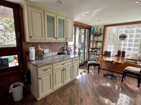 5741 58th Street, Maspeth NY 11378