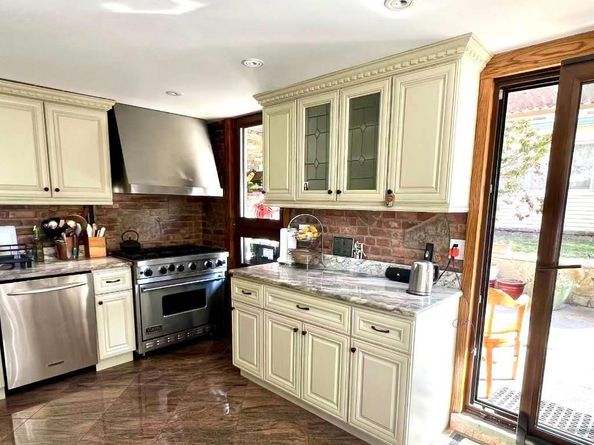 5741 58th Street, Maspeth NY 11378