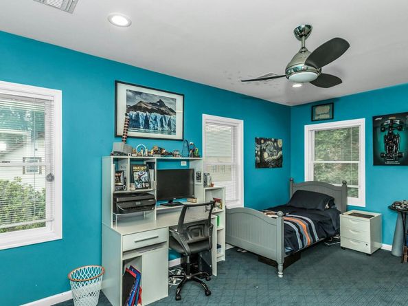 7 Bogart Avenue, Port Washington NY 11050