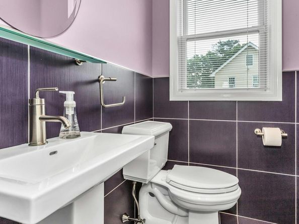 7 Bogart Avenue, Port Washington NY 11050