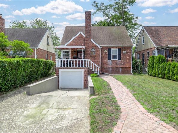 22324 Murdock Avenue, Queens Village NY 11429