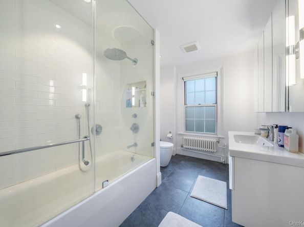 17 E 128th Street, New York (Manhattan) NY 10035