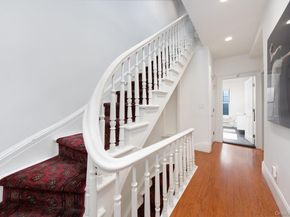 17 E 128th Street, New York (Manhattan) NY 10035