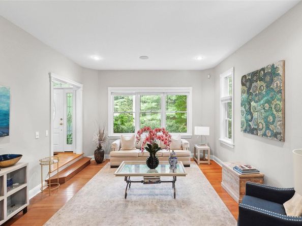 11 Prospect Boulevard, East Hampton NY 11937