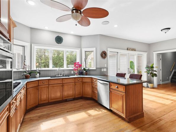 11 Prospect Boulevard, East Hampton NY 11937