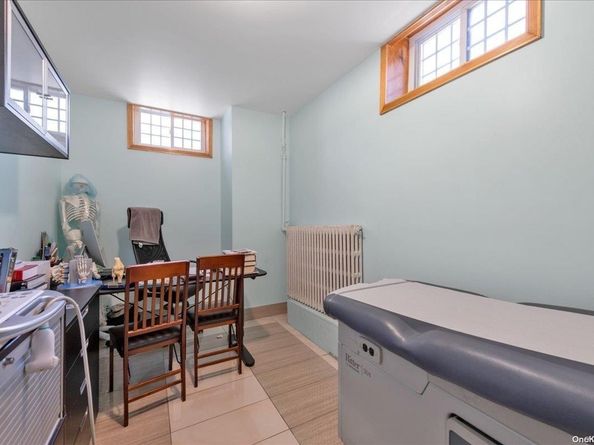 85-14 168th Street, Jamaica NY 11432