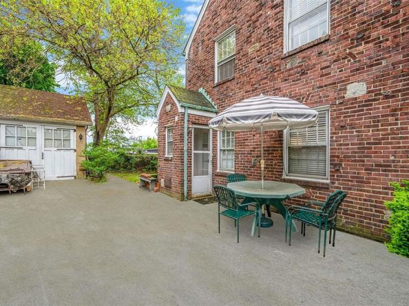 60-14 60th Avenue, Maspeth NY 11378