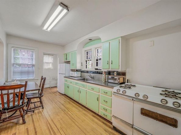 60-14 60th Avenue, Maspeth NY 11378