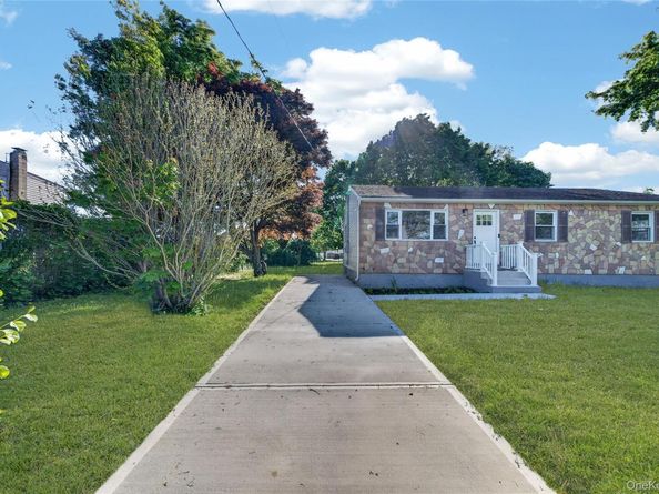 118 S 31st Street, Wyandanch NY 11798