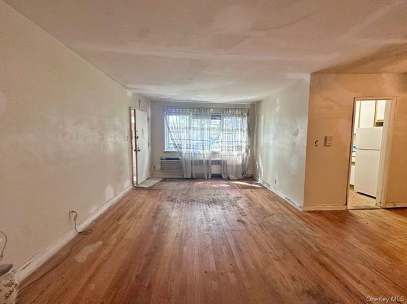 68-15 150 Street 209, Kew Garden Hills NY 11367