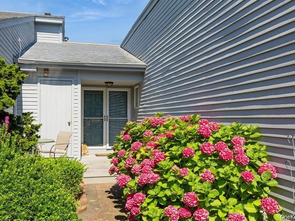 34 Harbour, Blue Point NY 11715