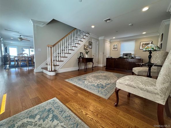 839 W Park Avenue, Long Beach NY 11561