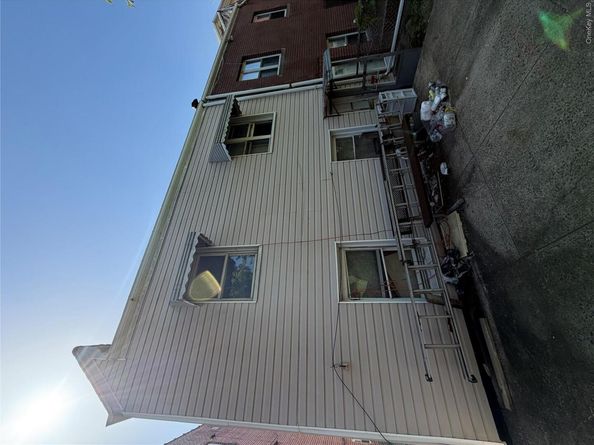 2928 Fenton Avenue, Bronx NY 10469