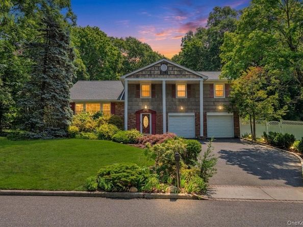 3 Spruce Circle, Farmingville NY 11738