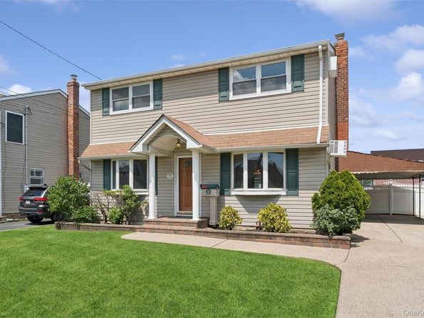 1016 Washington Avenue, Westbury NY 11590