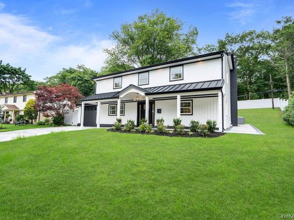 12 E Park Drive, Old Bethpage NY 11804