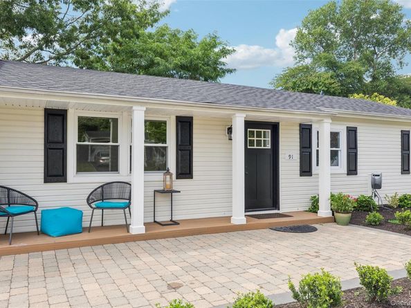91 Circle Drive W, Patchogue NY 11772