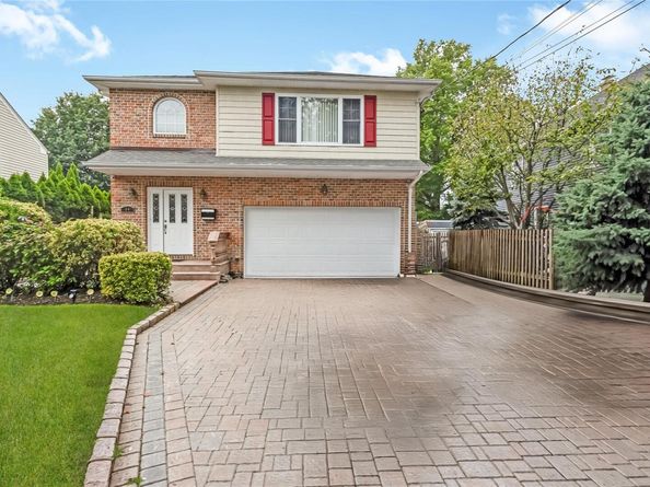 34 Nassau Avenue, Glen Cove NY 11542