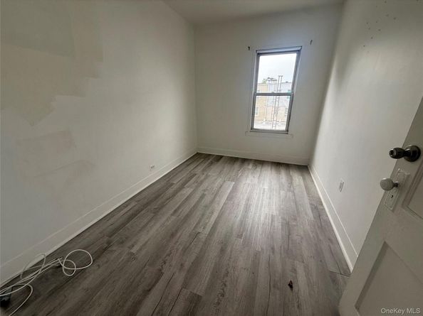 93-08 123rd Street, Richmond Hill S. NY 11419