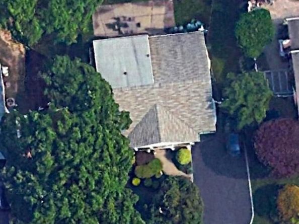 21 Wesleyan Road, Commack NY 11725