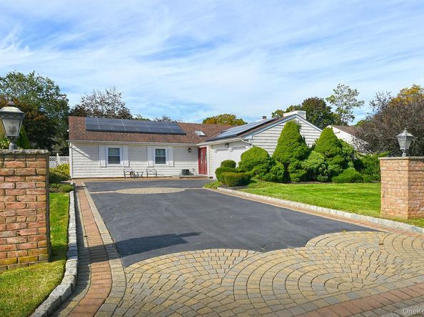 22 Apple Blossom Lane, East Patchogue NY 11772