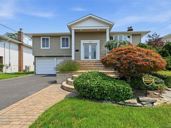 3165 Clubhouse Road, Merrick NY 11566