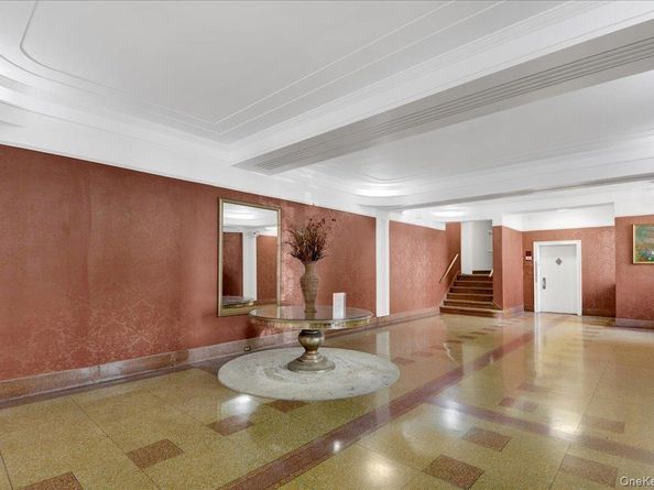 210 Martine Avenue 5F, White Plains NY 10601