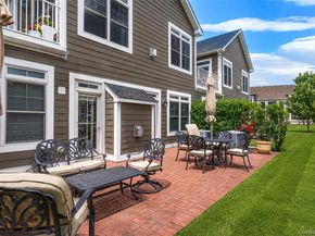 52102 Beech Tree Lane, Plainview NY 11803