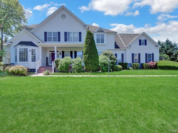 66 Canterbury Drive, Wading River NY 11792