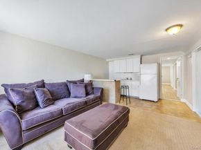 25 Laurel Place, Bethpage NY 11714
