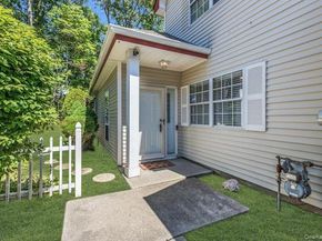 112 Dorado Court S, Middle Island NY 11953