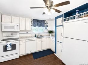 2 Comet Road, Selden NY 11784